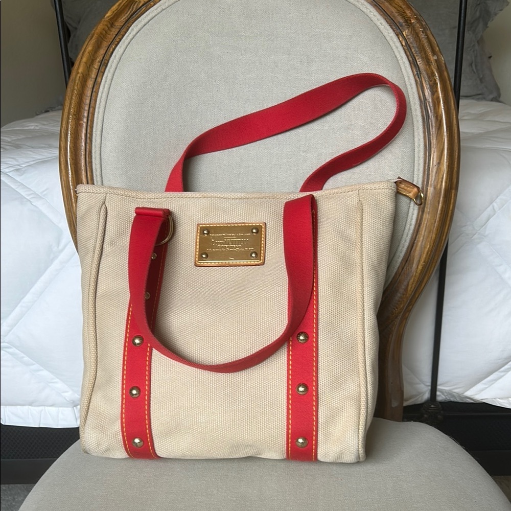 Louis Vuitton antigua canvas bag